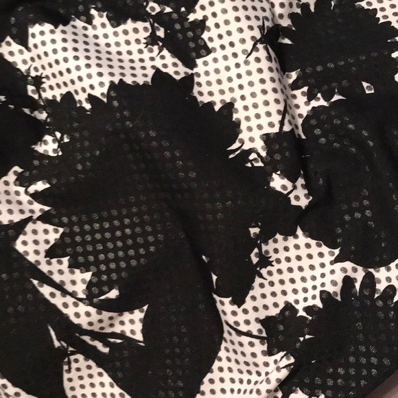 Blouse - Picture 2 of 2